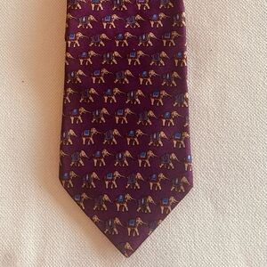 Brooks Brothers Tie Eleohants on a SilkPurple  Background Vintage USA